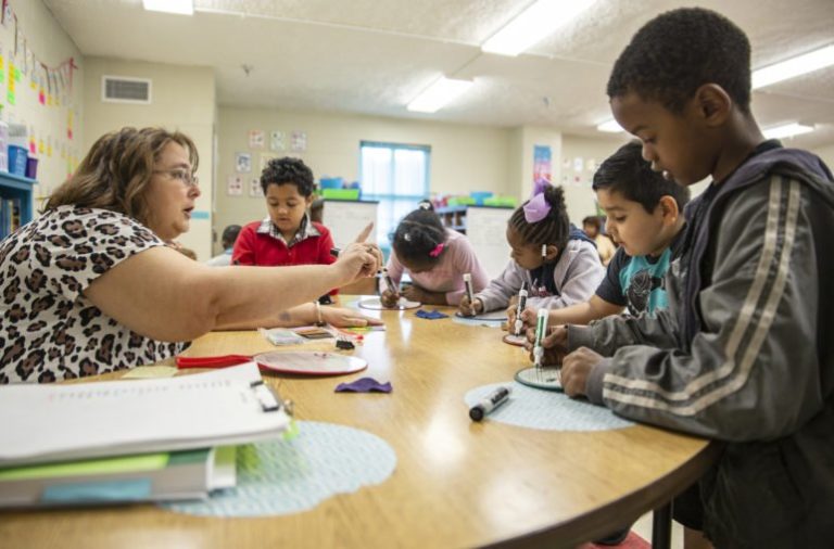 Mississippi education takes pandemic-fueled budget cuts, no teacher pay raise