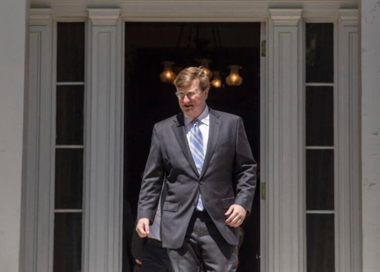 Survey: Gov. Tate Reeves’ COVID-19 approval rating plummets while Trump’s holds steady