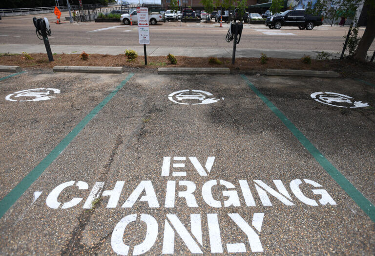 Jackson adds 10 new electric vehicle chargers for public use