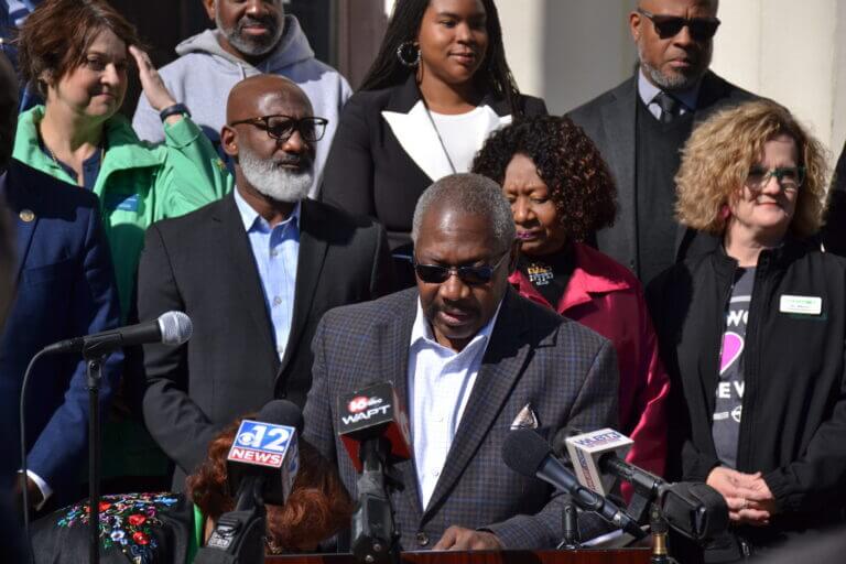 Jackson mayor rallies city support for food-insecure residents facing SNAP suspension